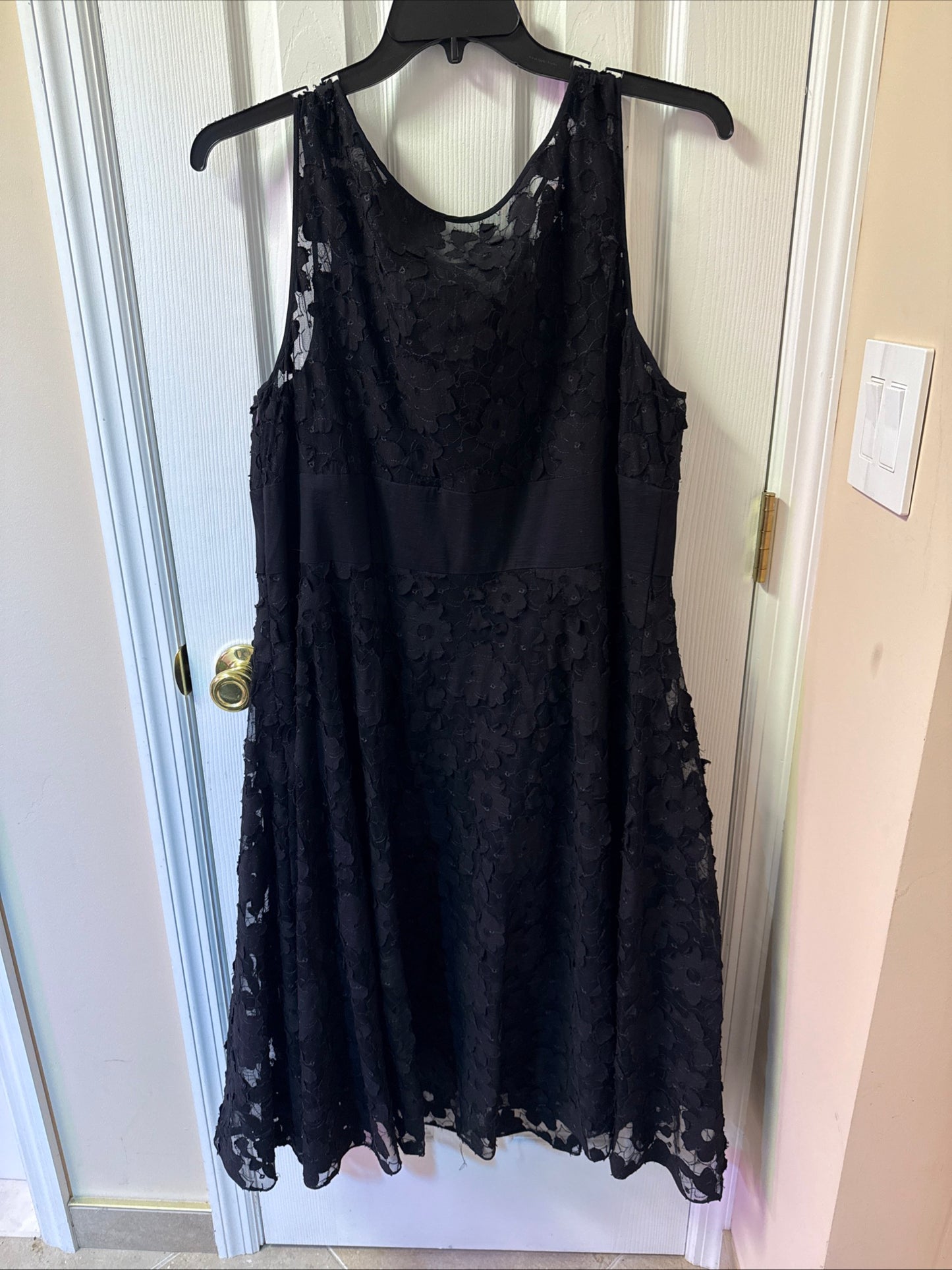 Adrianna Papell A-line Sleeveless Black Mesh Floral Dress W/ Tie Waist- Size 22w