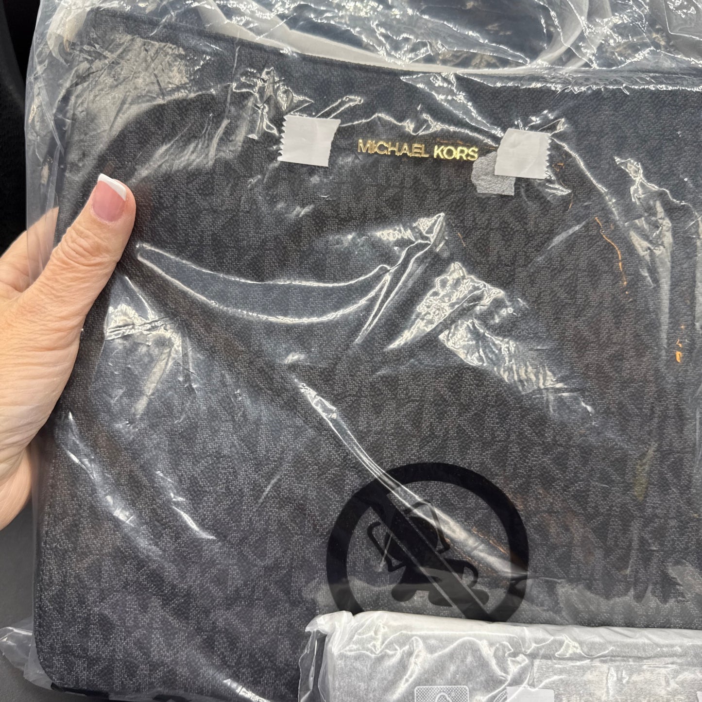 Michael Kors Jet Set Travel Medium Logo Messenger Bag Black One Size And Wallet