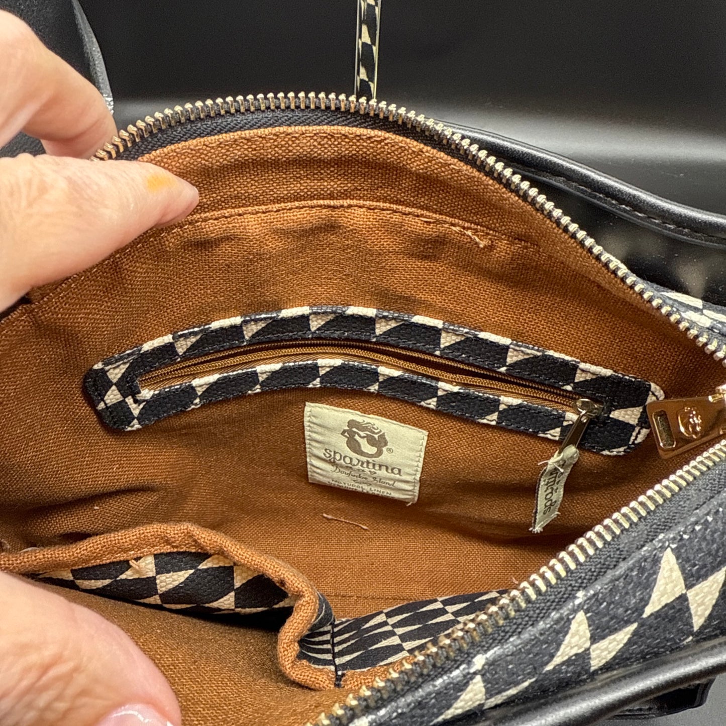 Spartina 449 Black/Ivory Geometric Pattern Linen &Leather Crossbody with card holder