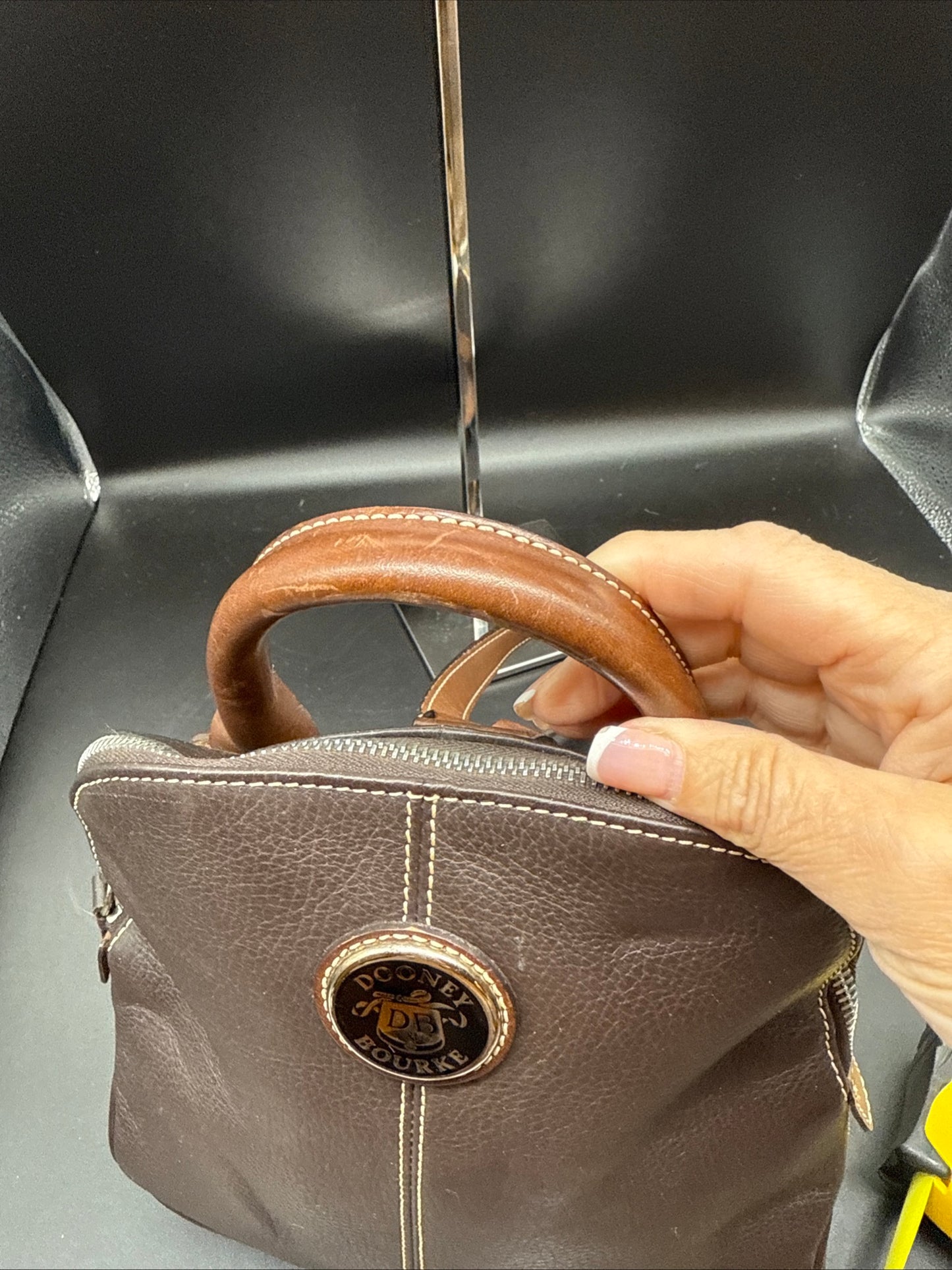 Vintage DOONEY & BOURKE Brown Pebbled Leather Zip Backpack Preloved