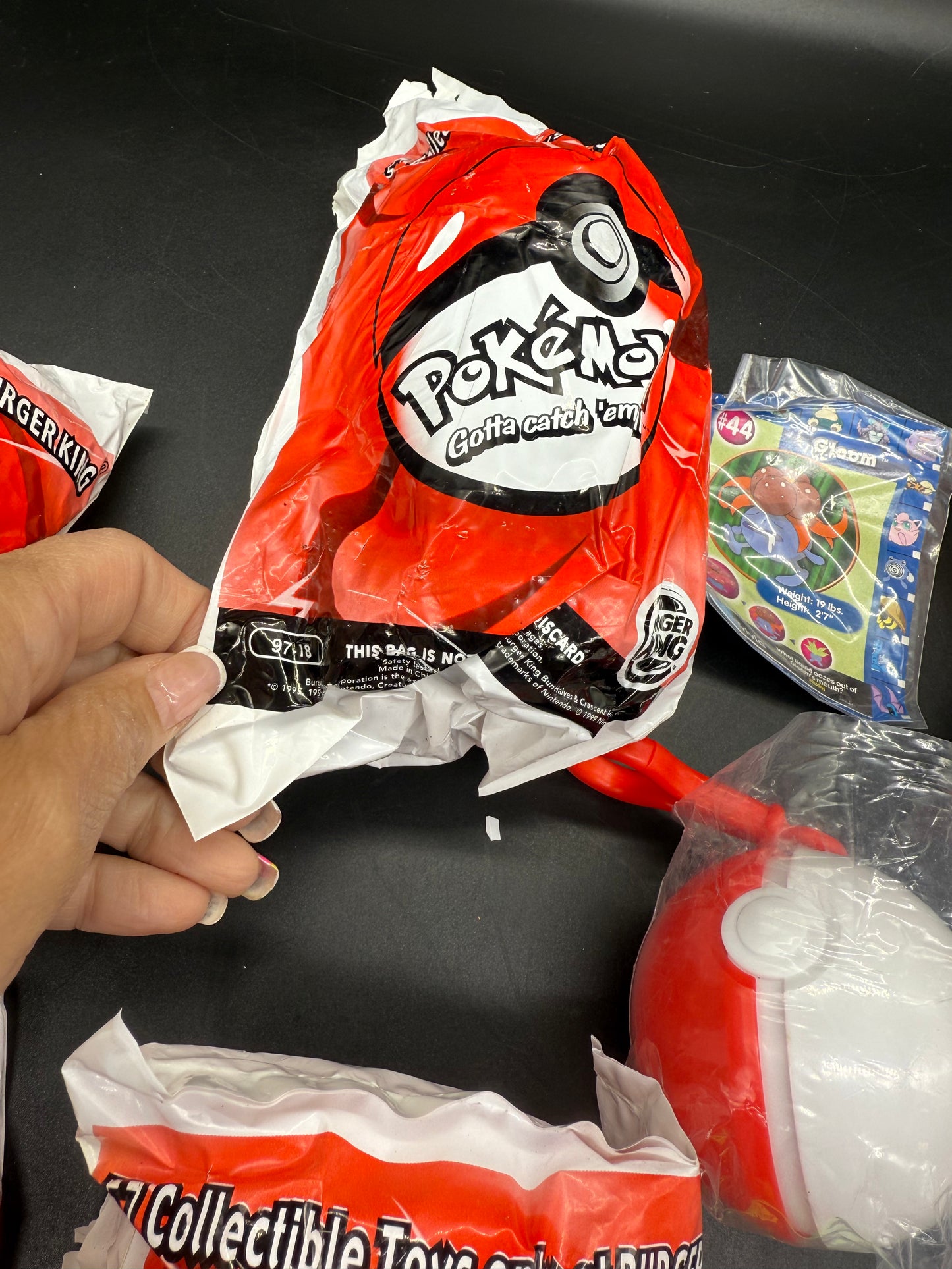 Nintendo Pokemonn 1999 Burger King Pokeball Toy. Never Played With. Lot of 7 (L)