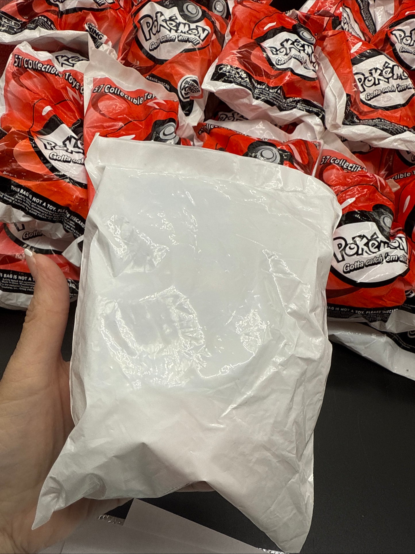 1999 Burger King Pokemon Pokeball Toys #62-14 New And Unopened Cubone-key Ring