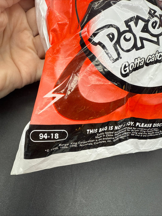 1999 Burger King Pokemon Pokeball Toy #94-18 Geodude-Key-Ring (Never opened )