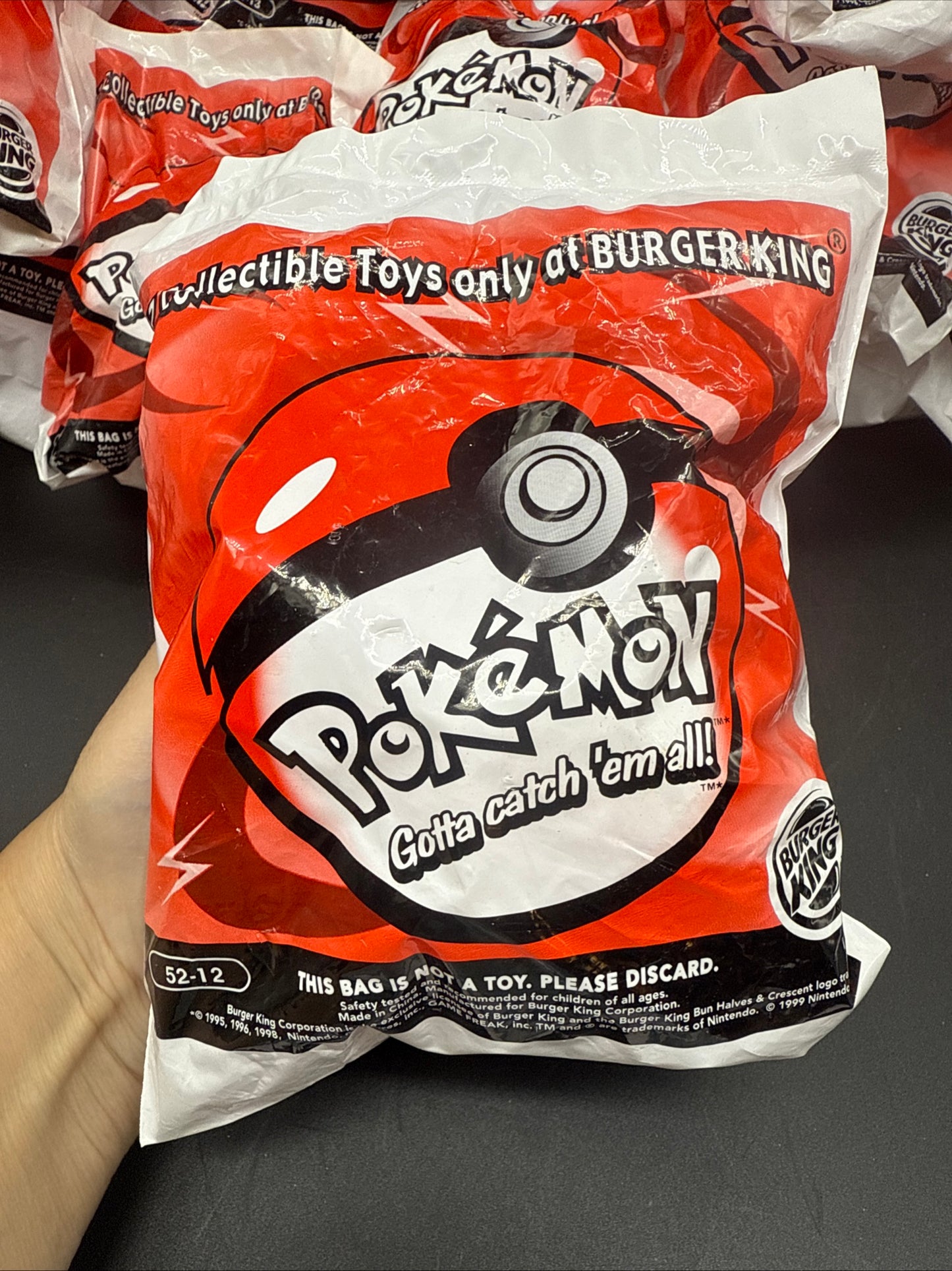 1999 Burger King Pokemon pokeball Toy #52-12 Nidoking-Key-Ring Unopened