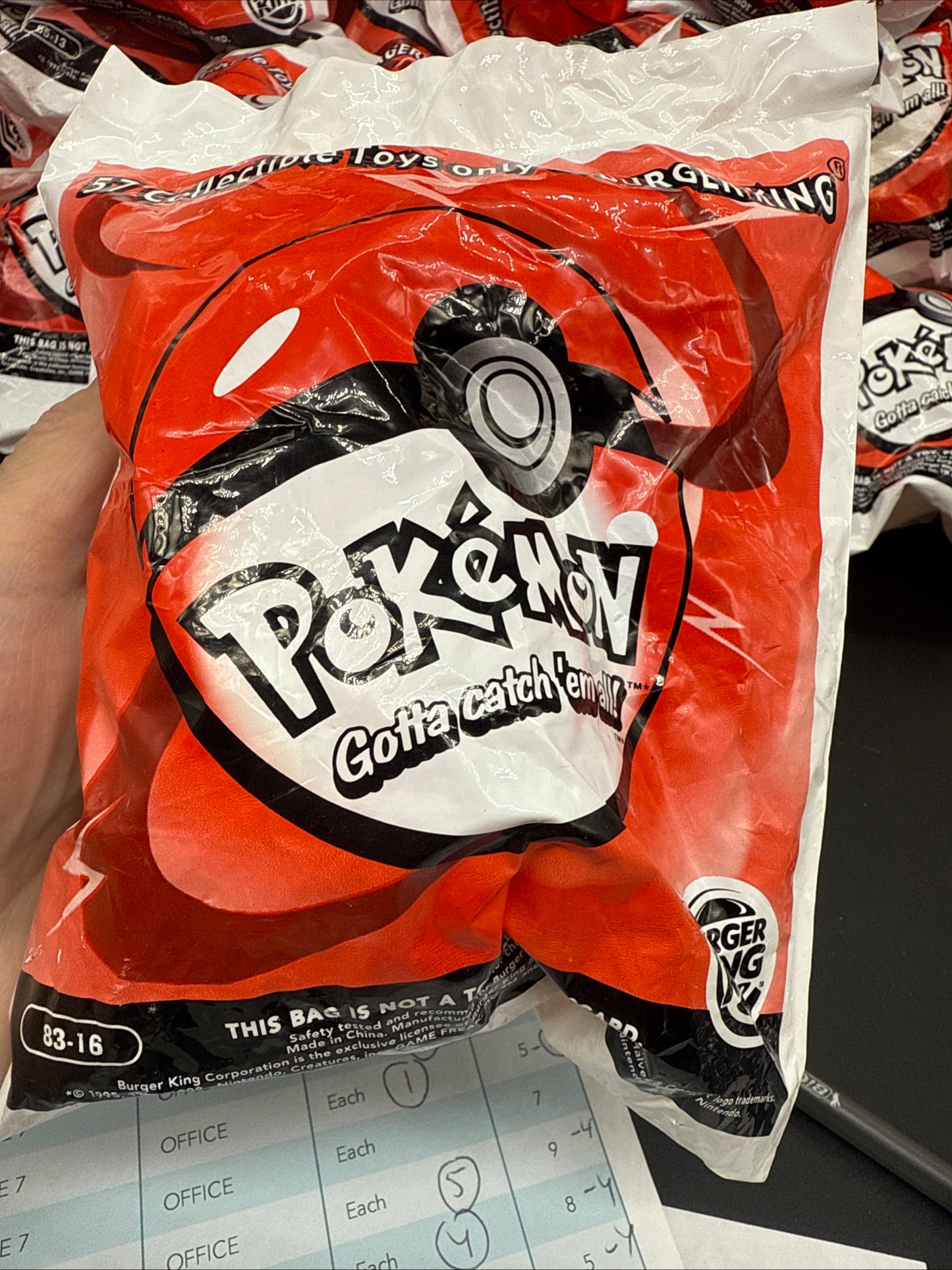 1999 Burger King Pokemon pokeball Toy 83-16 Gyarados-Bean Bag (unopened)