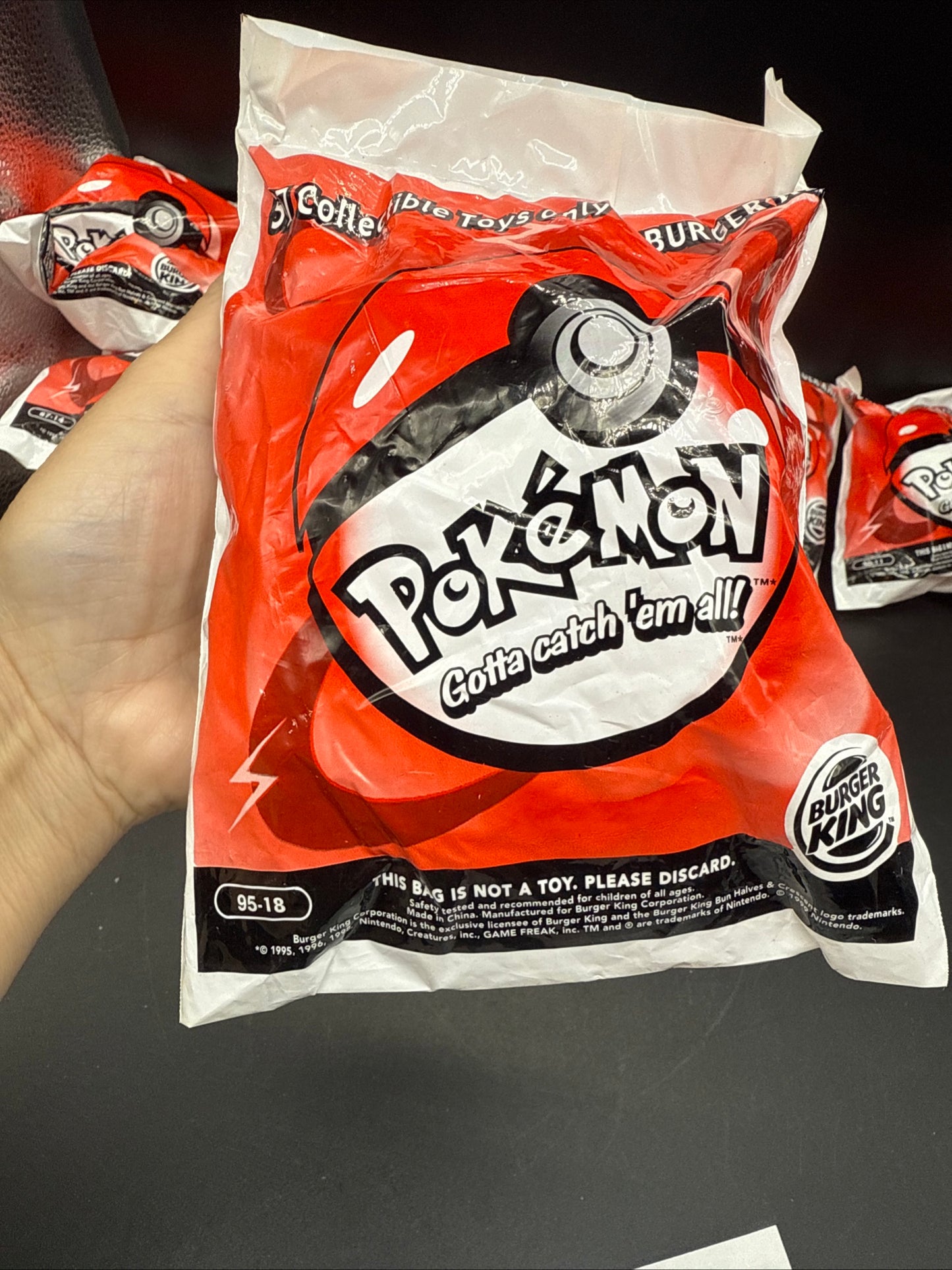 1999 Burger King Pokemon Pokeball Figure Arcanine Launcher #95-18 (Unopened)