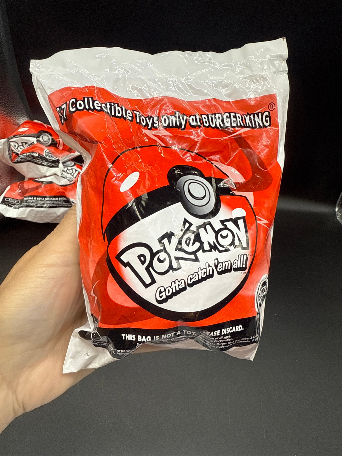 1999 Pokemon Burger King Pokeball Toy #48-12 Shellder-Squiter (Unopened)