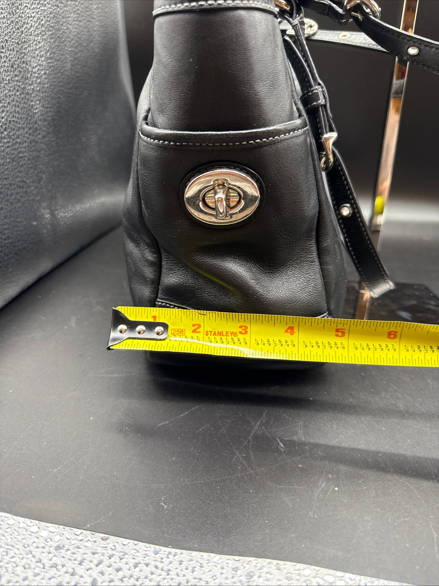 "COACH" A1072-F13759 SMOOTH BLACK LEATHER TOTE