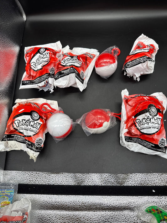 Nintendo Pokemon 1999 Burger King Pokeball Toys. (B)