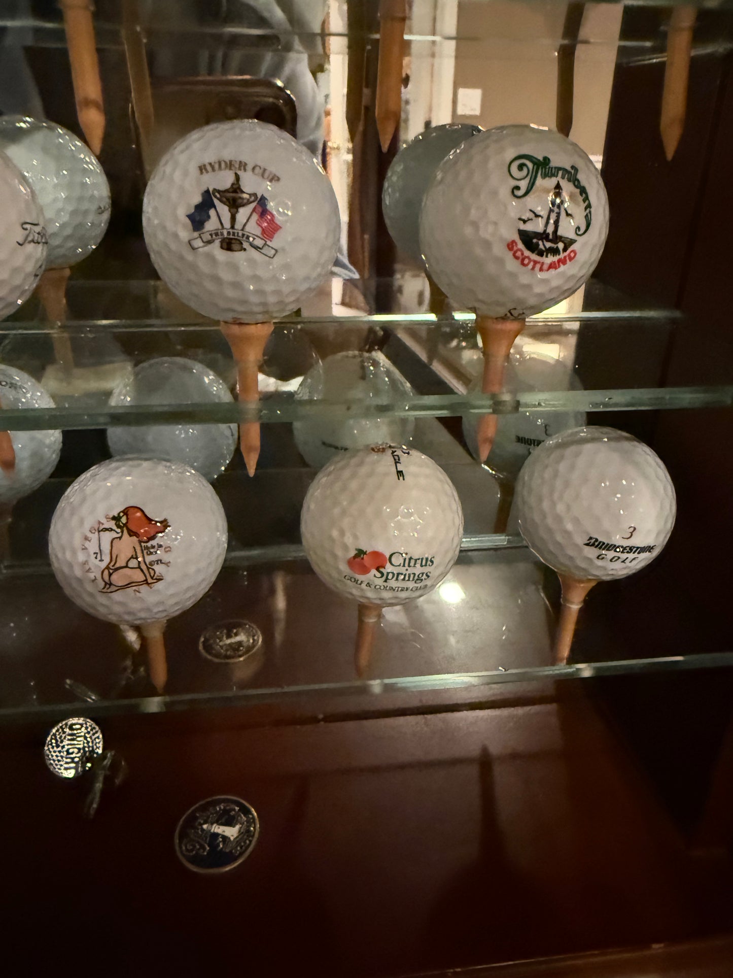 Wooden Old World Golf Club Display Case Cabinet With 22 Open Golf Balls And Pins