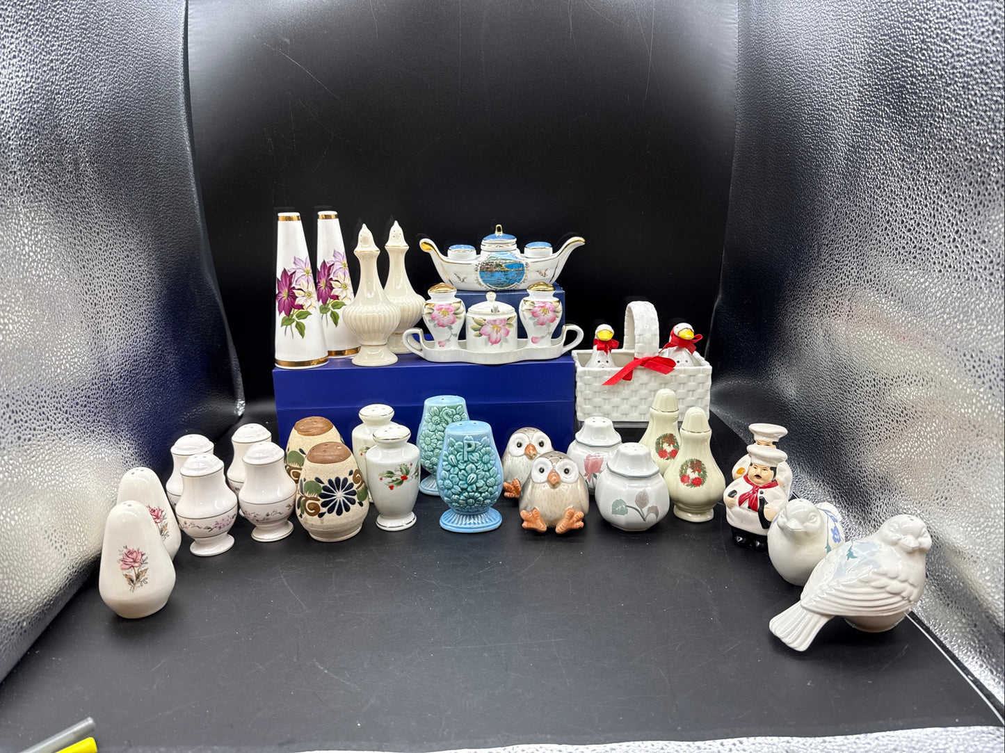 Lot Of 16 Salt And Pepper Shakers.