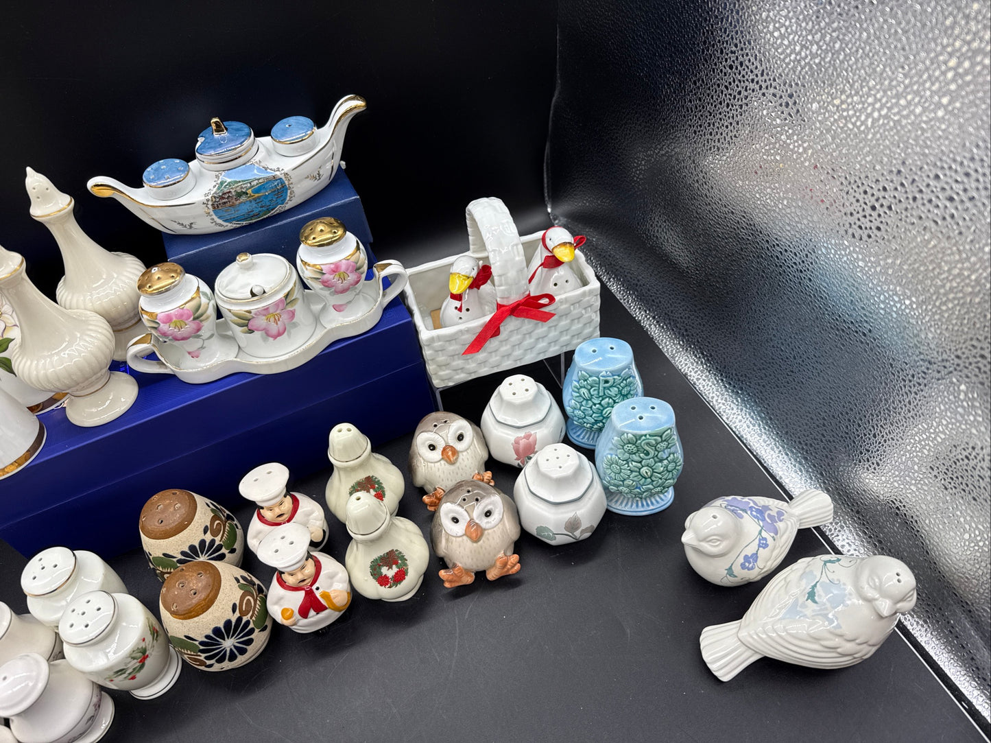 Lot Of 16 Salt And Pepper Shakers.