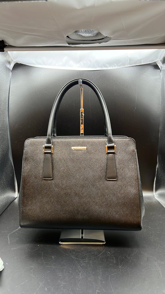 Burberry Handbag Leather calf Nova Check Black.